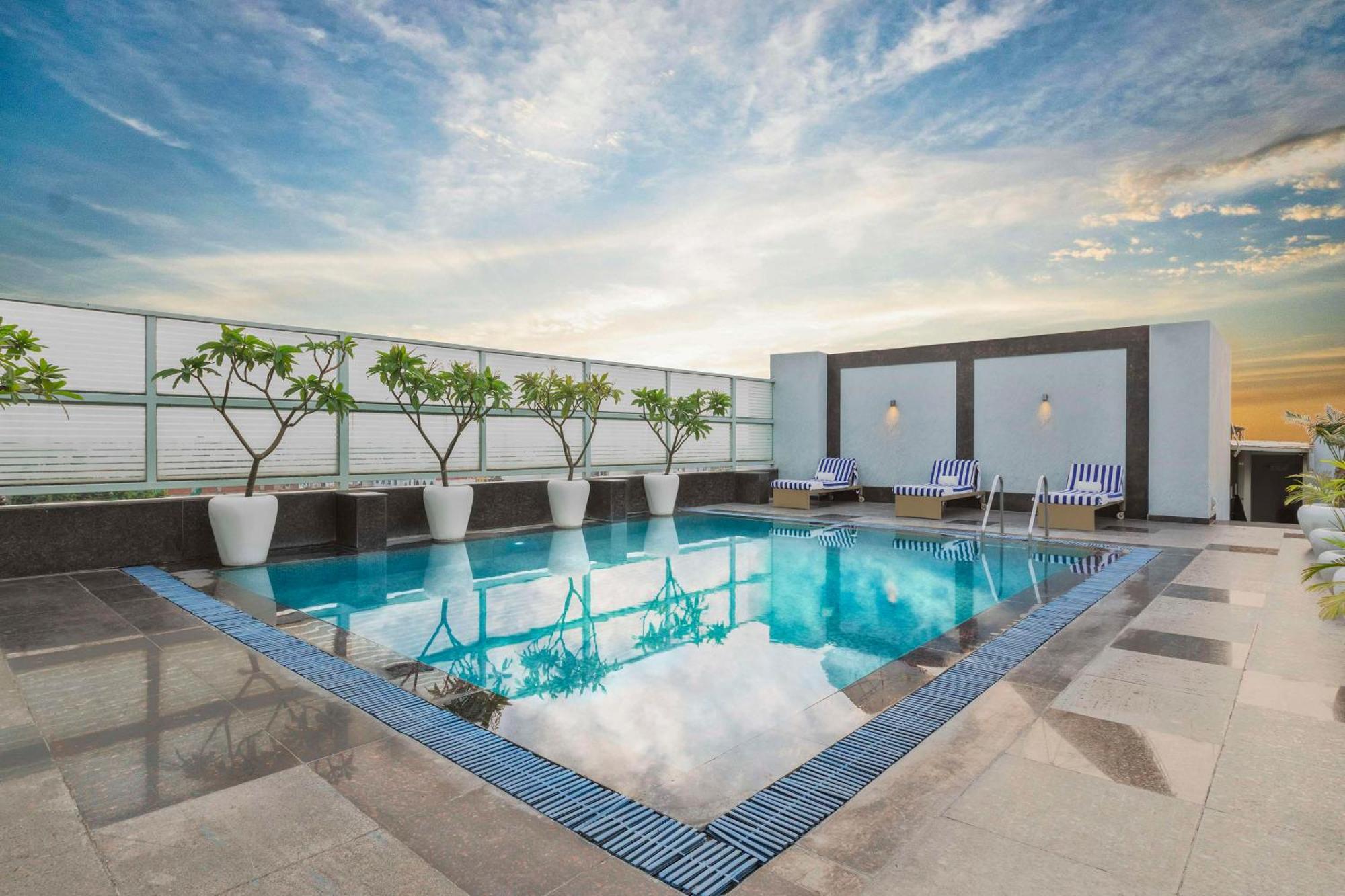 Country Inn & Suites By Radisson, Gurugram Sector 12 Gurgaon Buitenkant foto